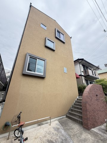 トアロードソラノマ の外観