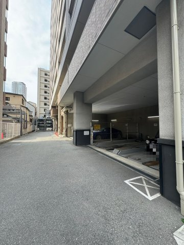 グレンパーク梅田北の駐車場