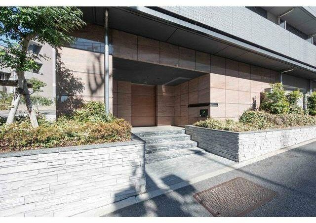 エムレジデンス渋谷神泉のエントランス