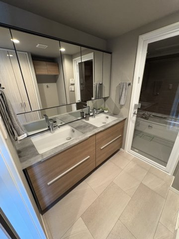 クレストプライムタワー芝の独立洗面台