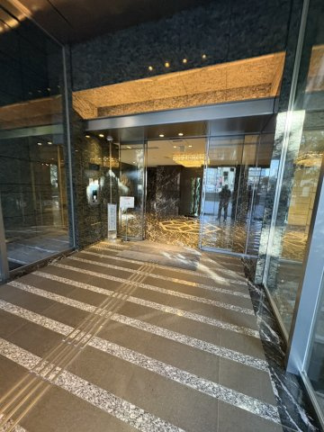 クレストプライムタワー芝のエントランス