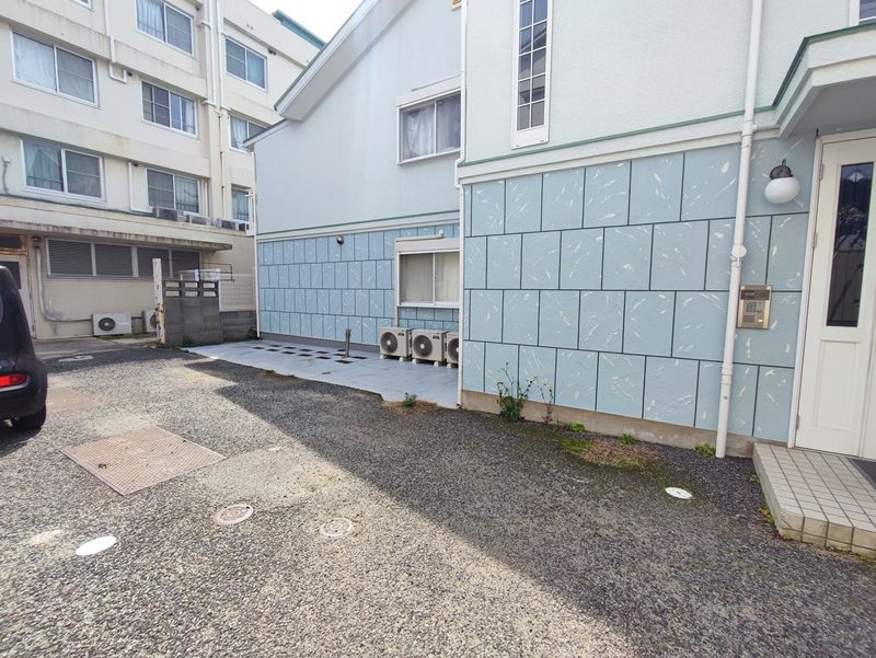 ドリカム塩屋 の駐車場