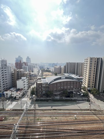 ヌーヴェルワイズ灘駅前の展望