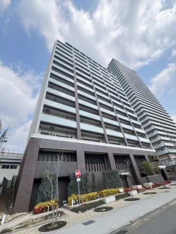 ヌーヴェルワイズ灘駅前の外観