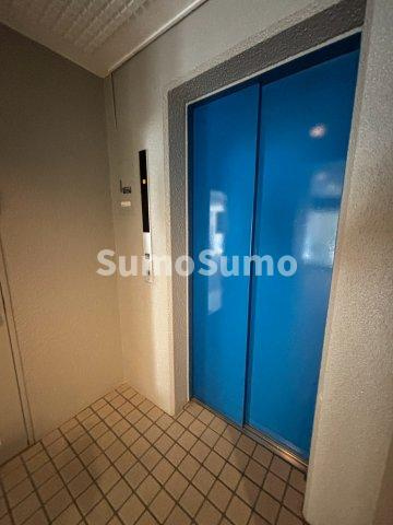グランドール心斎橋のロビー