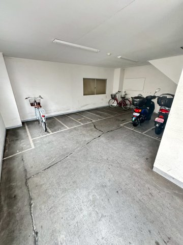 ときわ霞ヶ丘レクランの駐車場