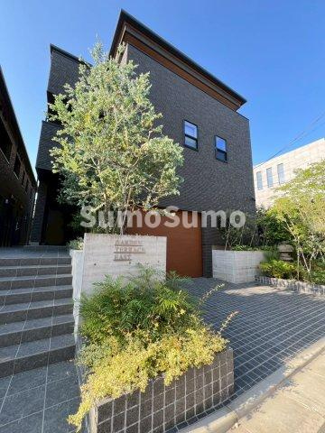 ＧＡＲＤＥＮ ＴＥＲＲＡＣＥ ＥＡＳＴの外観