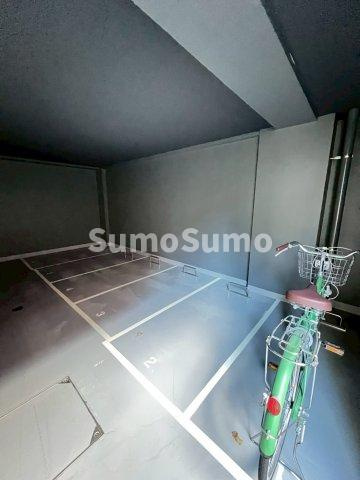 アジールコート池尻大橋の駐車場|カースペースがあります