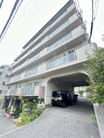 グレイス垂水の駐車場