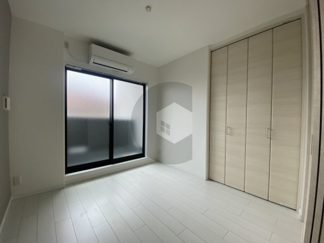 東大阪市衣摺３丁目のアパートの寝室