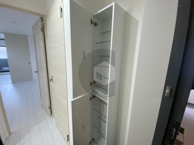 東大阪市衣摺３丁目のアパートの収納