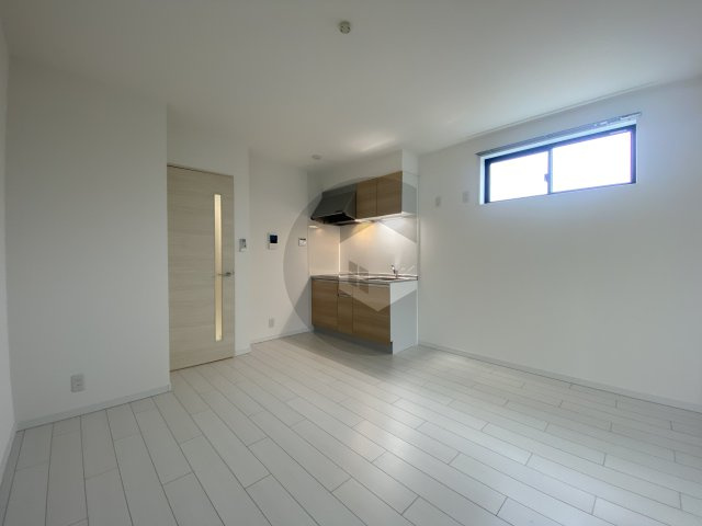 東大阪市衣摺３丁目のアパートの居間・リビング