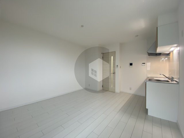 東大阪市衣摺３丁目のアパートの居間・リビング