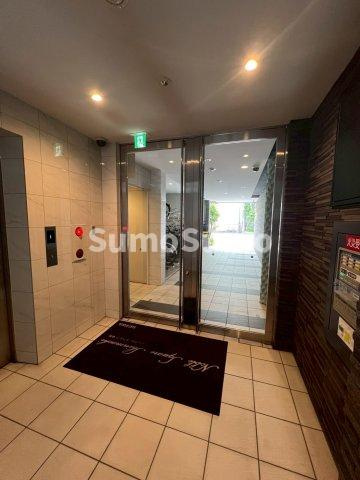 ノーブルスクエア新町のロビー|建物の内部です
