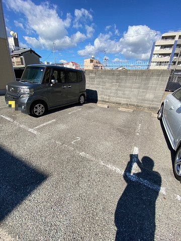 グローリーハイツの駐車場