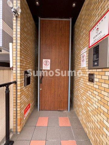 コスモシミズダニのエントランス|毎日通るエントランスはこのようになっています