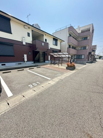 ノースプリムベールの駐車場