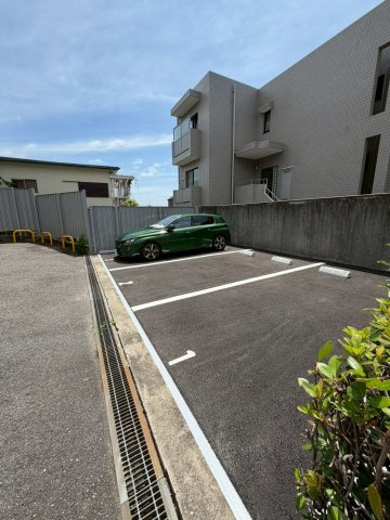 パークハイム住吉山手の駐車場