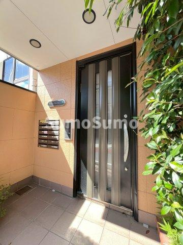 アーバンプレイス上目黒のエントランス|建物の内部です