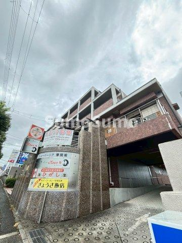 ニューバーリヤ学院坂の外観|おしゃれな外観です