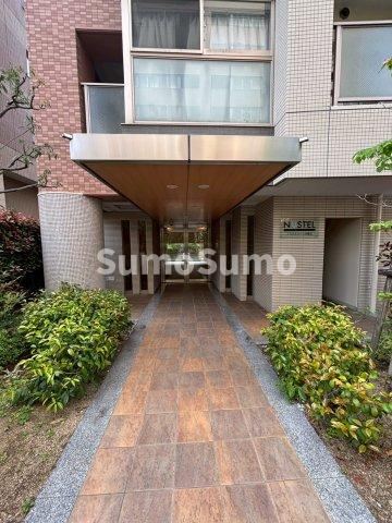 ノステルコート夕陽丘のエントランス
