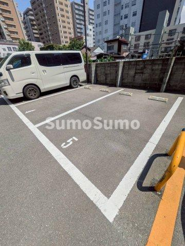 アイレックス南天神 の駐車場