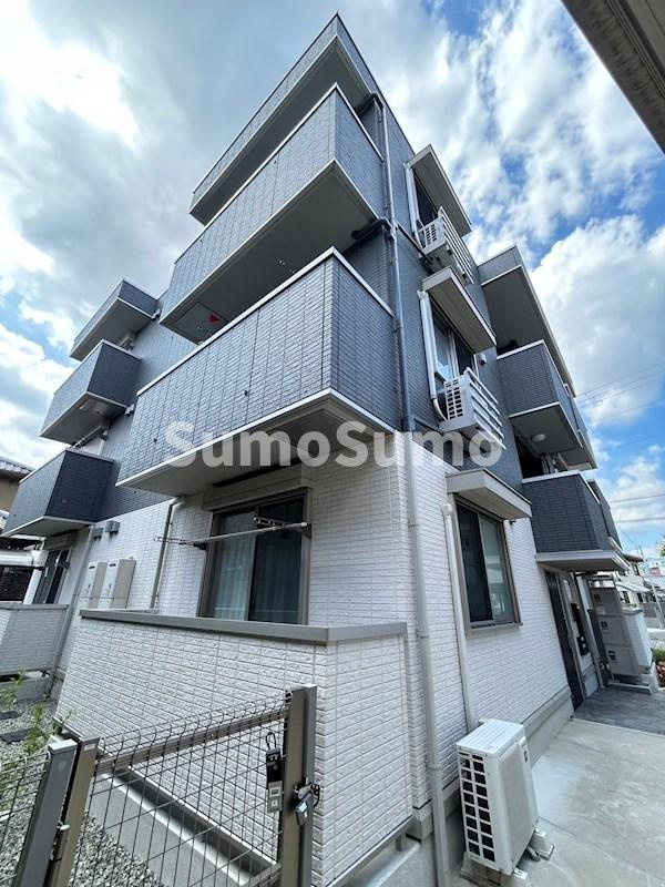 コートドール逆瀬川の外観