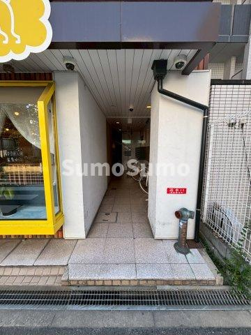 ノアーズアーク上汐のエントランス