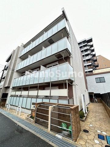 クレイノフェリス