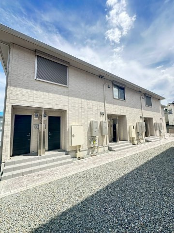 クローバー富士5号館の外観