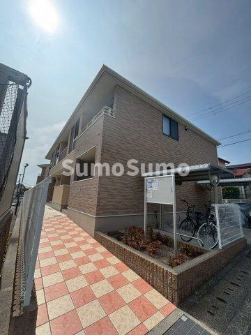 クレモンティーヌ　Cのエントランス|清潔なエントランスです