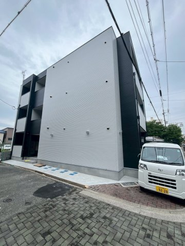 ディレットーレ武庫川の外観