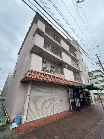 コーポサンルーツⅠの外観