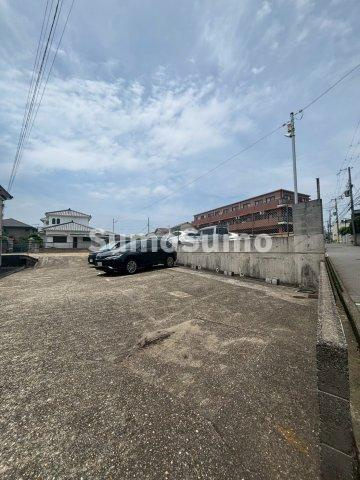 コーポ立花の駐車場|駐車場があるので、車を買う予定の方も安心です