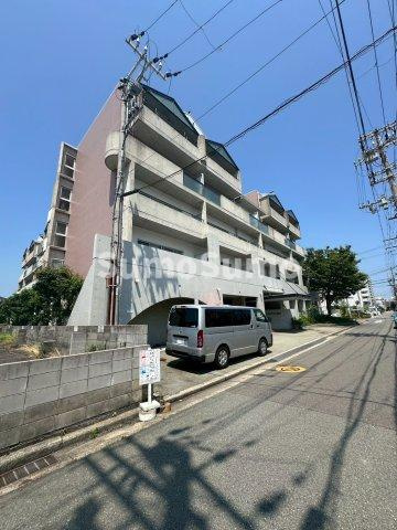 コスタデル明石の外観|落ち着いた雰囲気の外観です