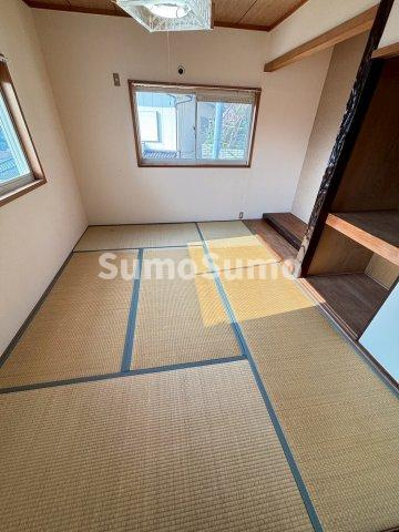 グロース甲陽園VILLAの和室