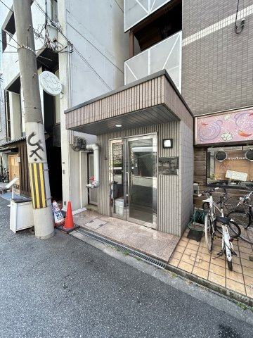 ノールプレール新町のエントランス