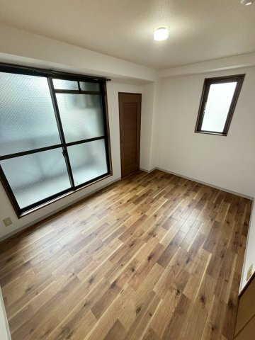 ノールプレール新町の居間・リビング