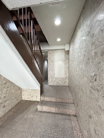 ノールプレール新町のロビー