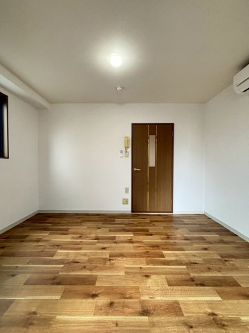 ノールプレール新町の居間・リビング
