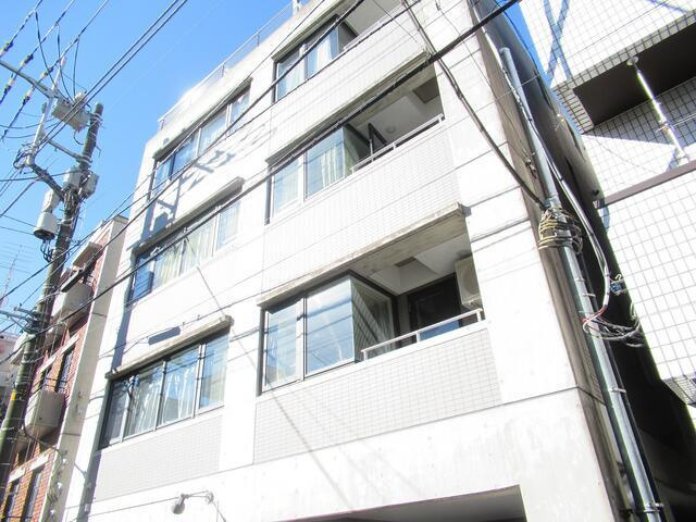 ヴァンヴェール学芸大の外観| 