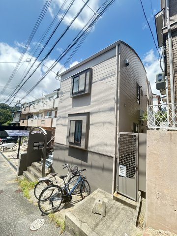 ドミトリー桜ヶ丘の外観