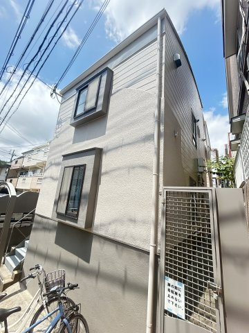 ドミトリー桜ヶ丘の外観
