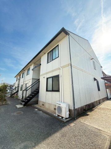 グランドール谷田川の外観