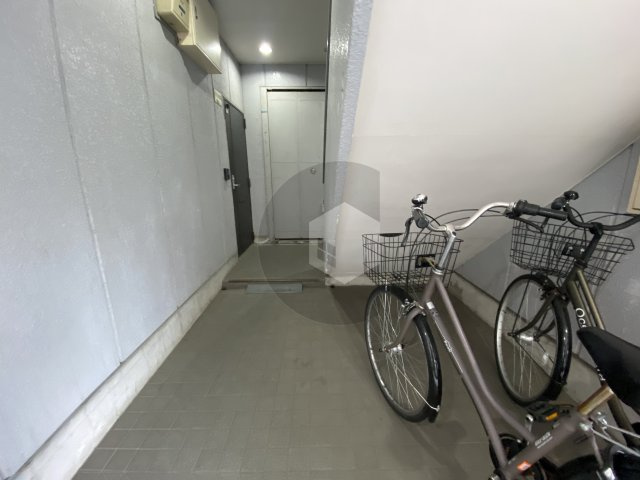 ラルゴ若江のロビー