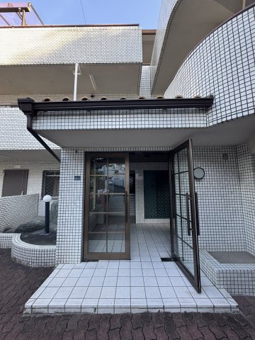 ときわ西山ハイツのエントランス