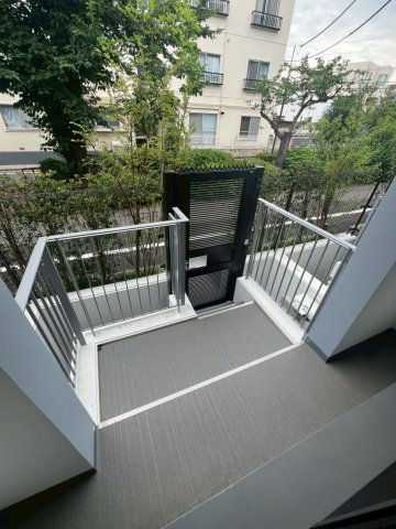 STANDZ柿の木坂のバルコニー