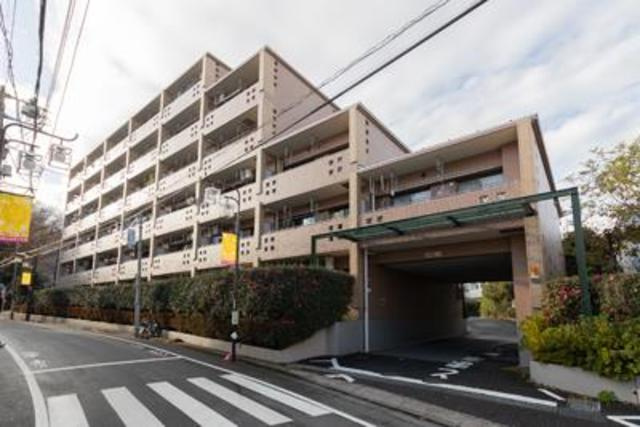 クリケットヒル富ヶ谷の駐車場| 