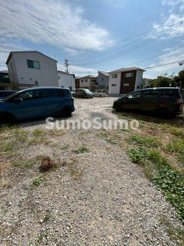 コーポ北山の駐車場|車をお持ちの方に嬉しい駐車場付きの物件です