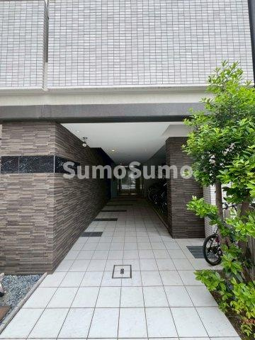 ノーブルスクエア新町のエントランス|建物の内部です